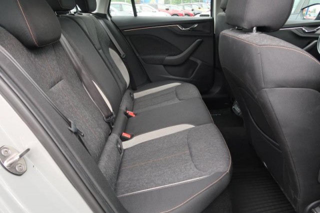 Škoda Kamiq  1.0 TSI 
