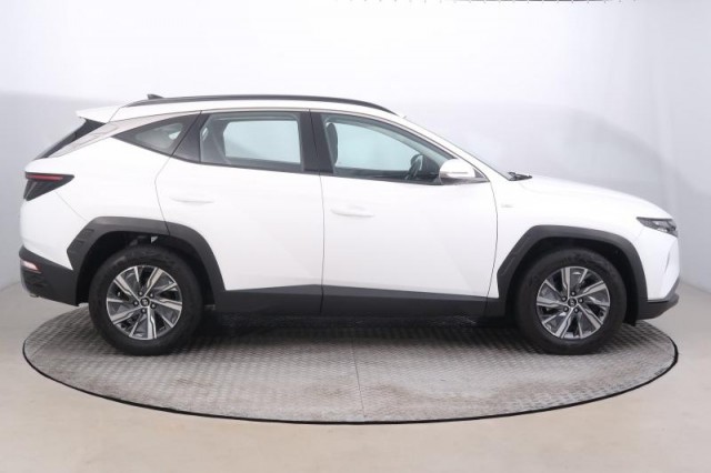 Hyundai Tucson  1.6 T-GDI 48V MHEV 