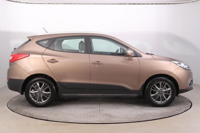 Hyundai ix35  1.6 GDI Trikolor Plus