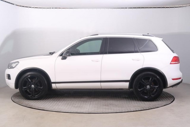 Volkswagen Touareg  3.0 TDI 