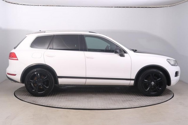 Volkswagen Touareg  3.0 TDI 