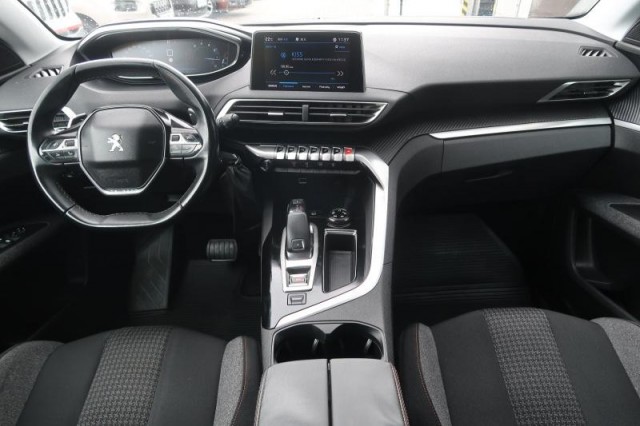 Peugeot 5008  1.6 THP 