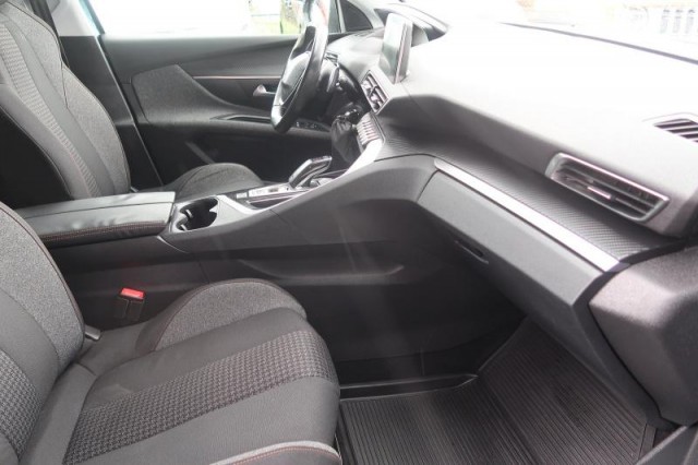Peugeot 5008  1.6 THP 