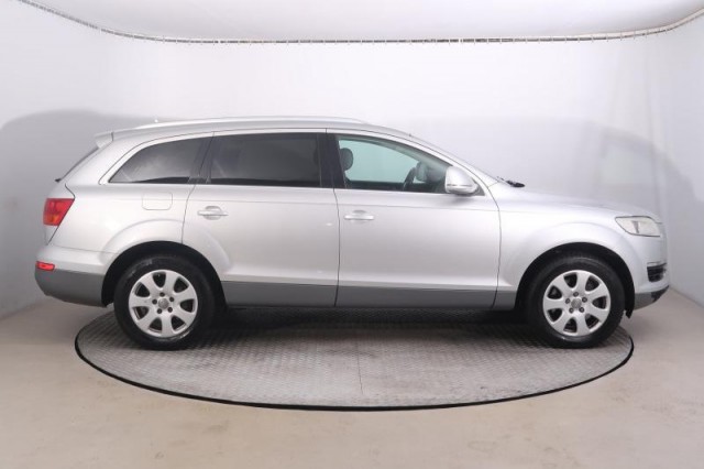 Audi Q7  3.0 TDI 