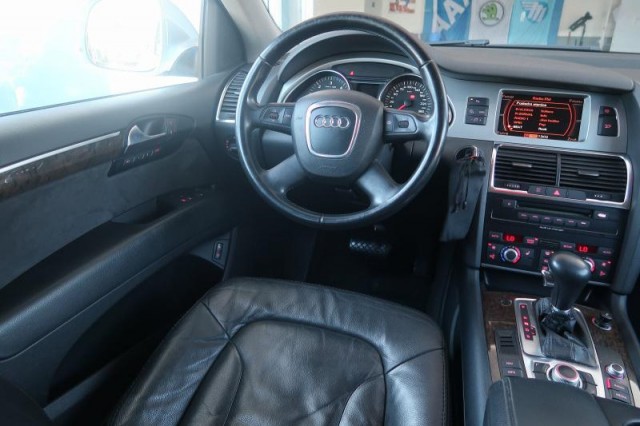 Audi Q7  3.0 TDI 