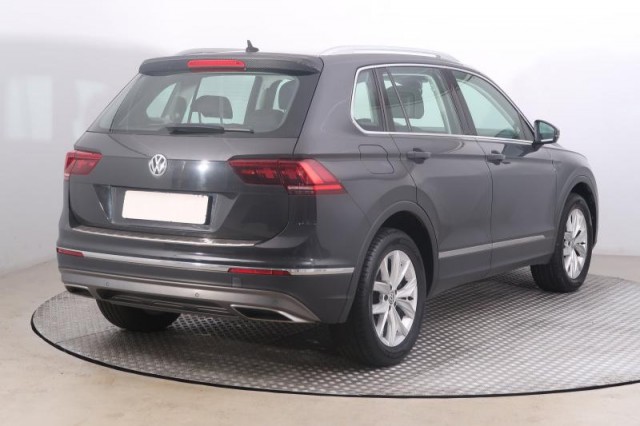 Volkswagen Tiguan  2.0 BiTDI Highline