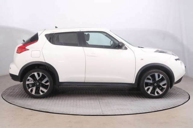 Nissan Juke  1.6 i 