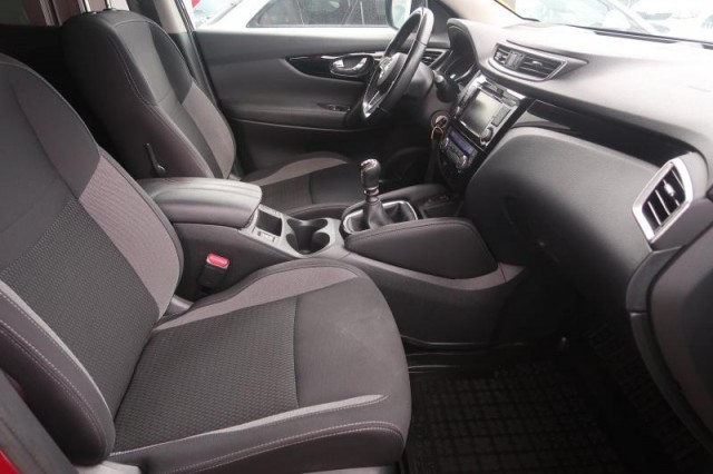 Nissan Qashqai  1.3 DIG-T 