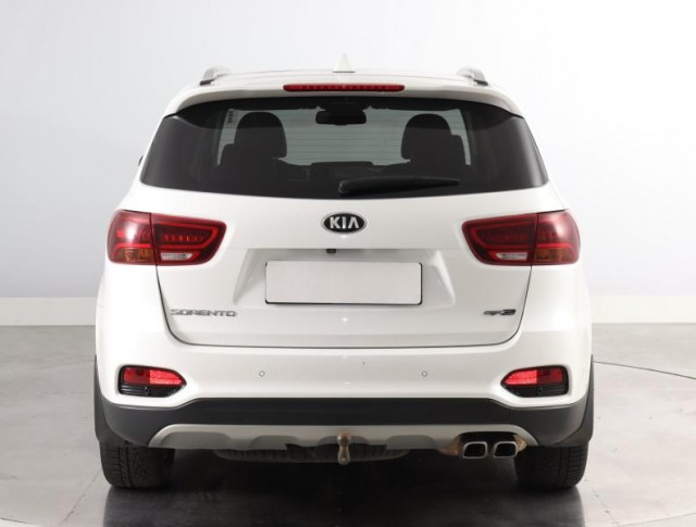 Kia Sorento  2.2 CRDi 