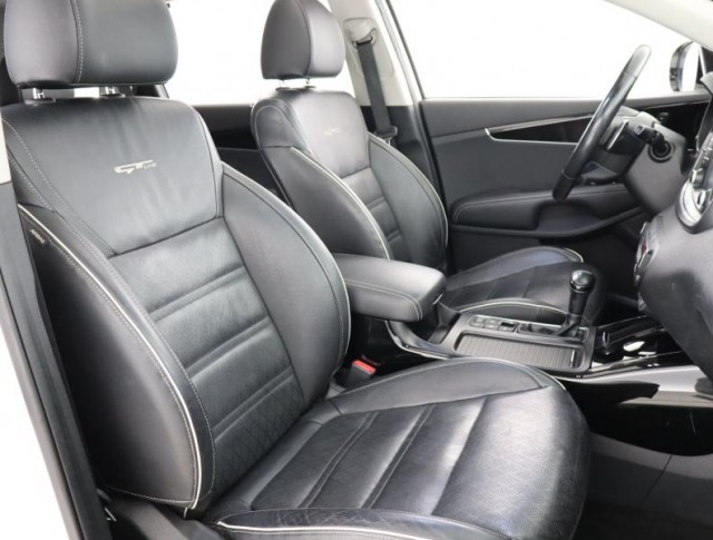 Kia Sorento  2.2 CRDi 