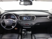 Kia Sorento  2.2 CRDi 
