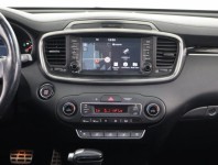 Kia Sorento  2.2 CRDi 