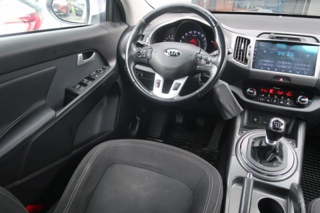 Kia Sportage  2.0 CRDi 