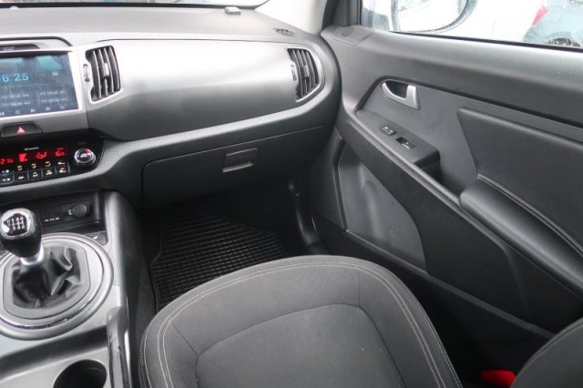 Kia Sportage  2.0 CRDi 