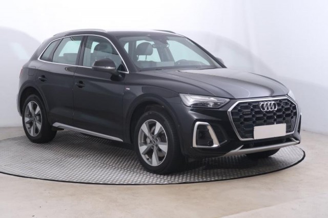 Audi Q5  40 TDI S line