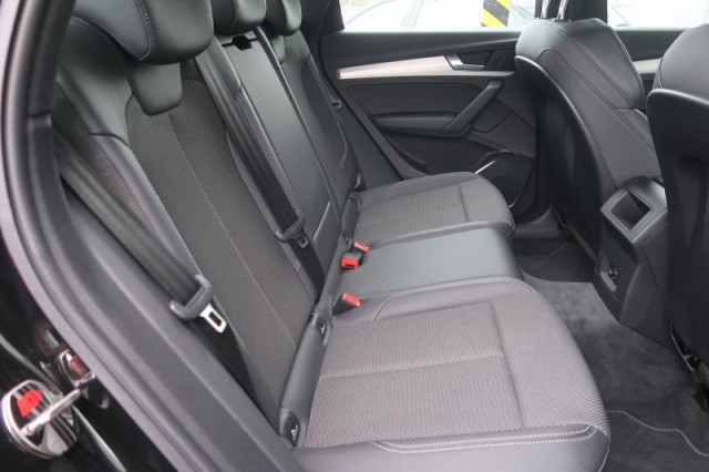 Audi Q5  40 TDI S line