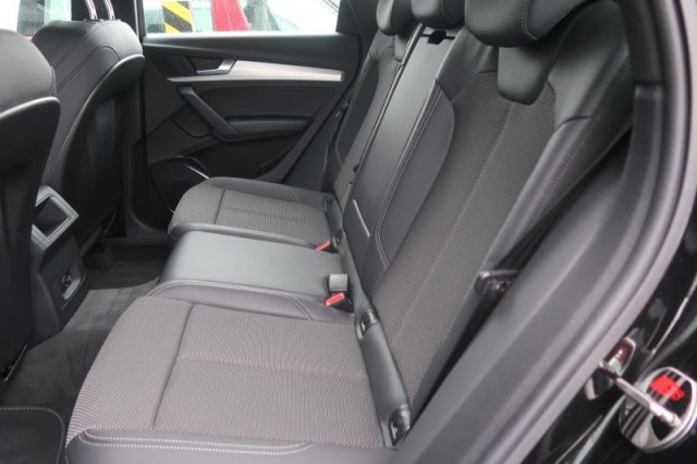 Audi Q5  40 TDI S line
