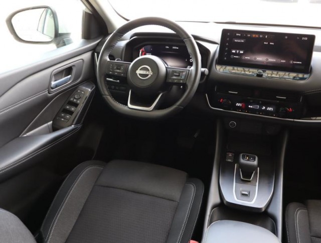 Nissan Qashqai  1.3 DIG-T MHEV N-Connecta