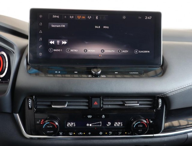 Nissan Qashqai  1.3 DIG-T MHEV N-Connecta