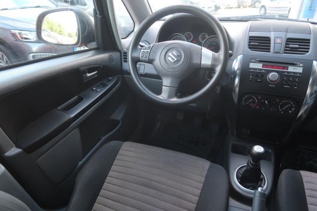 Suzuki SX4  1.6 VVT 