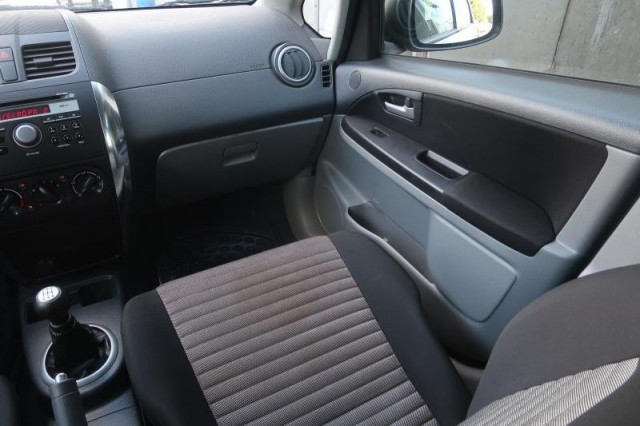 Suzuki SX4  1.6 VVT 