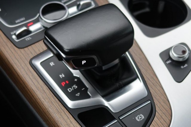 Audi Q7  3.0 TDI 