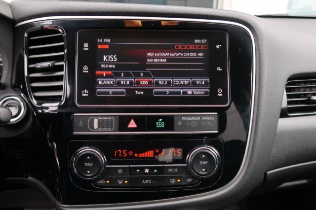 Mitsubishi Outlander  2.0 