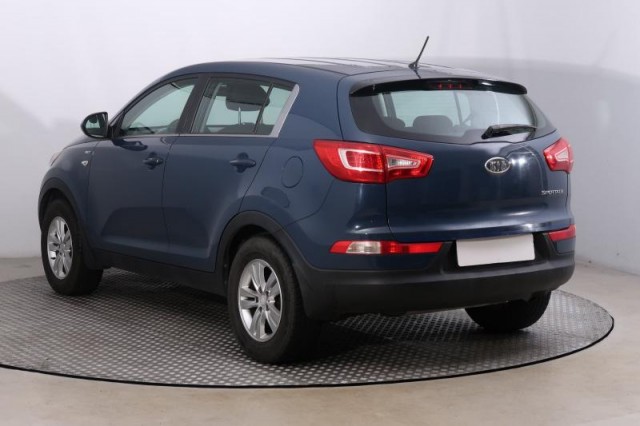Kia Sportage  2.0 CVVT 