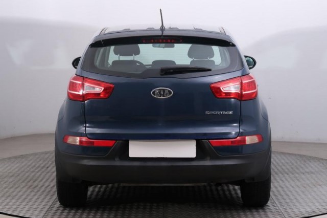 Kia Sportage  2.0 CVVT 