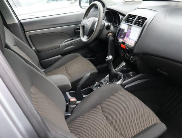 Mitsubishi ASX  1.6 MIVEC Inform