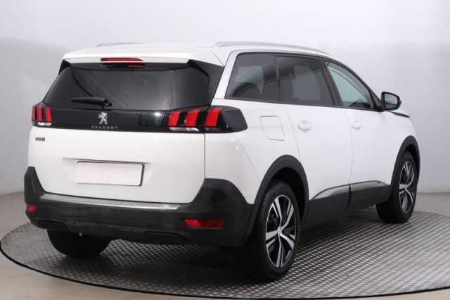 Peugeot 5008  PureTech 130 