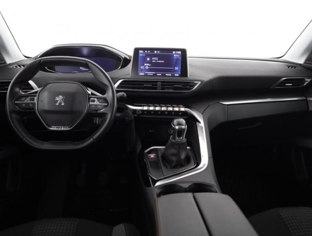 Peugeot 3008  1.5 BlueHDi 