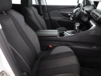 Peugeot 3008  1.5 BlueHDi 