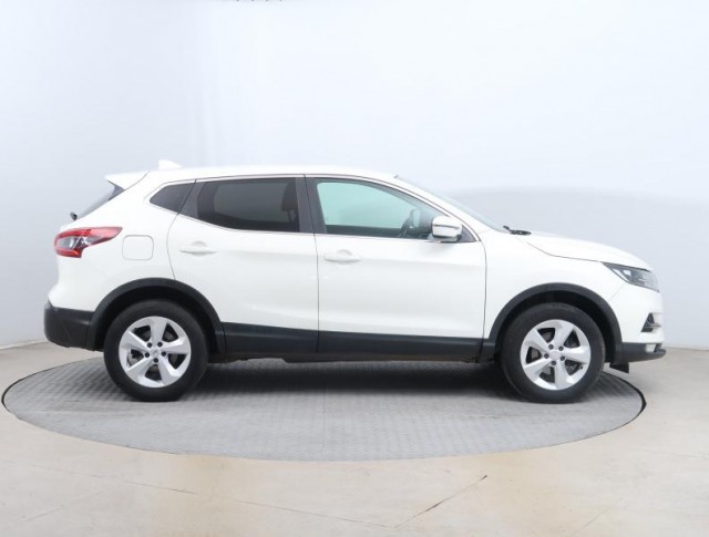 Nissan Qashqai  1.6 DIG-T 