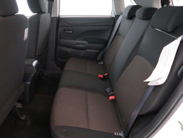 Mitsubishi ASX  1.6 MIVEC 