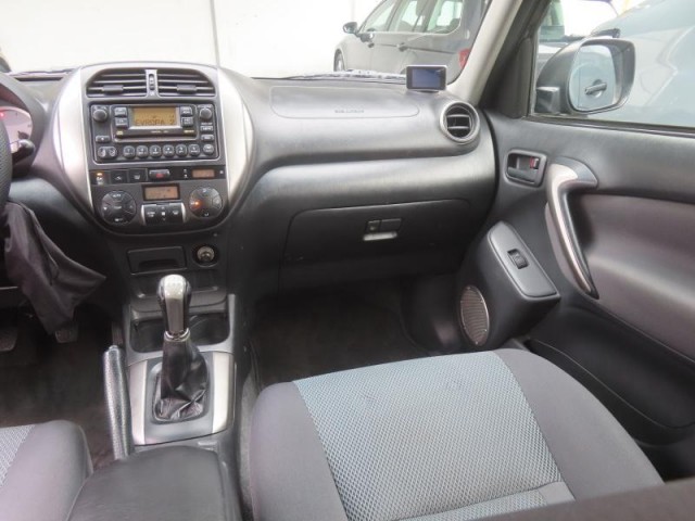 Toyota RAV 4  2.0 D-4D 