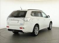 Mitsubishi Outlander  2.0 PHEV 
