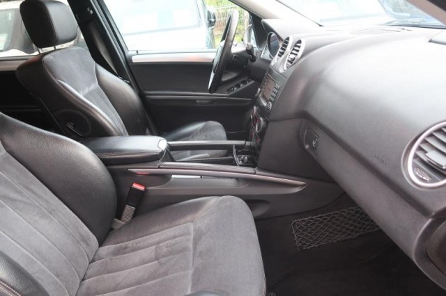 Mercedes-Benz ML  ML 320 CDI 