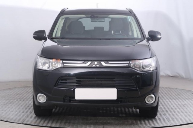 Mitsubishi Outlander  2.2 DI-D 