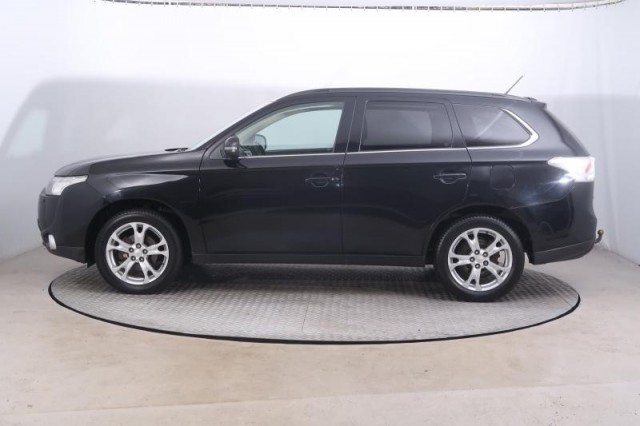 Mitsubishi Outlander  2.2 DI-D 
