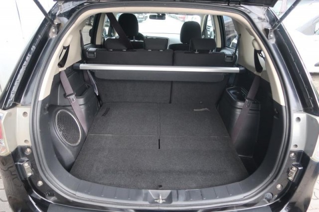 Mitsubishi Outlander  2.2 DI-D 