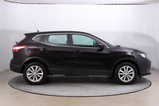 Nissan Qashqai  1.2 DIG-T 
