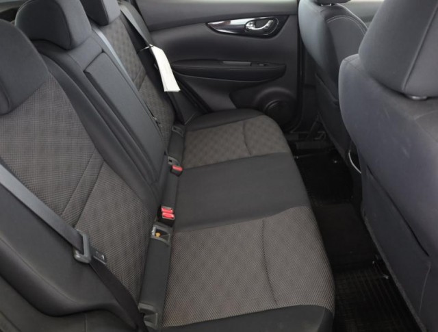 Nissan Qashqai  1.2 DIG-T 