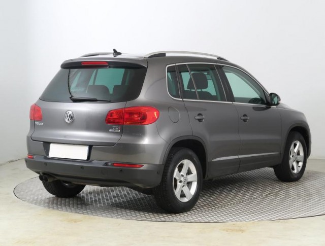 Volkswagen Tiguan  2.0 TDI 