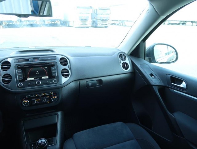 Volkswagen Tiguan  2.0 TDI 