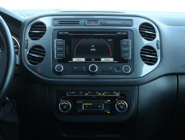 Volkswagen Tiguan  2.0 TDI 