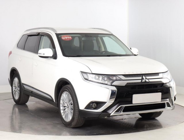 Mitsubishi Outlander  2.0 Intense