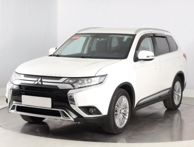 Mitsubishi Outlander  2.0 Intense