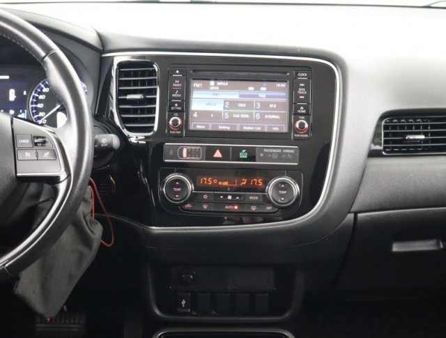 Mitsubishi Outlander  2.0 Intense