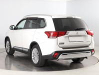 Mitsubishi Outlander  2.0 Intense